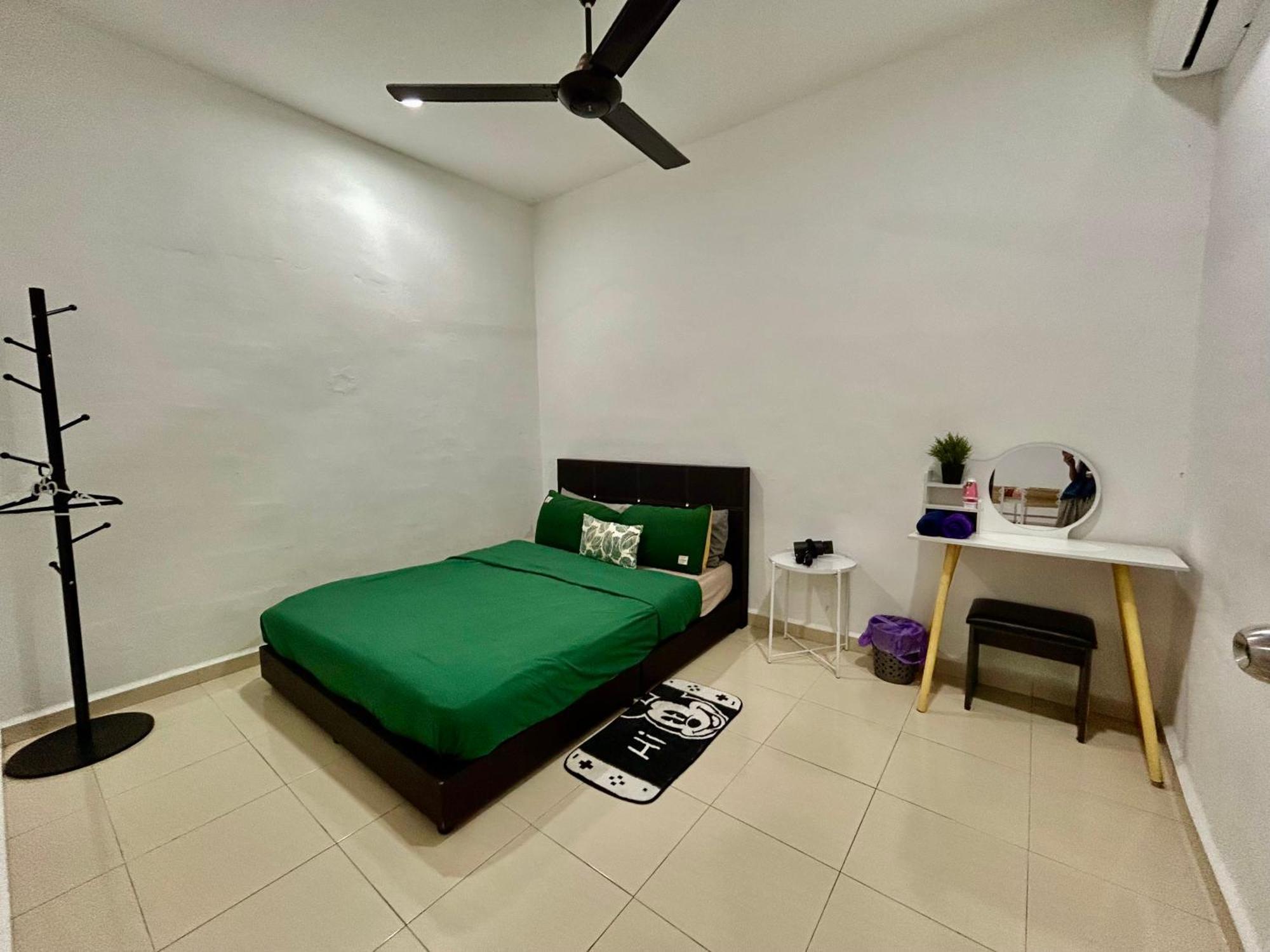 Cozy 288 Entire 3 Bedroom House @ Alma บูกิต เมอร์ตาจัม ภายนอก รูปภาพ
