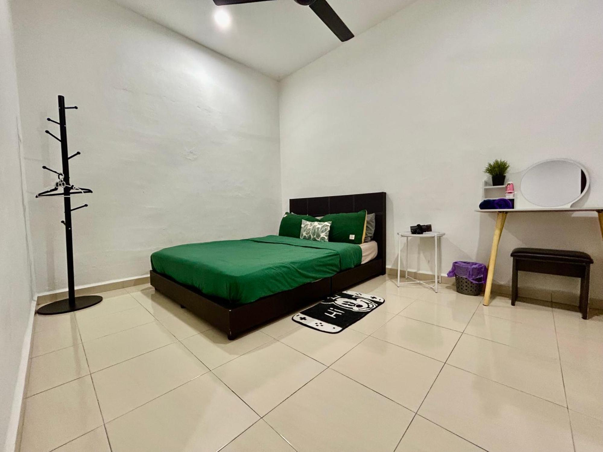 Cozy 288 Entire 3 Bedroom House @ Alma บูกิต เมอร์ตาจัม ภายนอก รูปภาพ